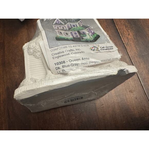 California Creations Queen Ann house sealed NIP - Picture 2 of 5